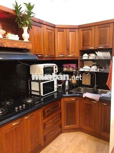 Cho Thuê Biệt Thự DT 9x16 1Trệt 1Lầu 3Pn 3Wc Sân Đậu Ôtô Ngã Tư Ga