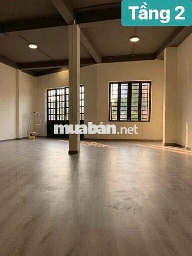 Cho Thuê Nhà Mặt Tiền-Có Sân Siêu Rộng-Bình Tân(Giáp Quận 6)