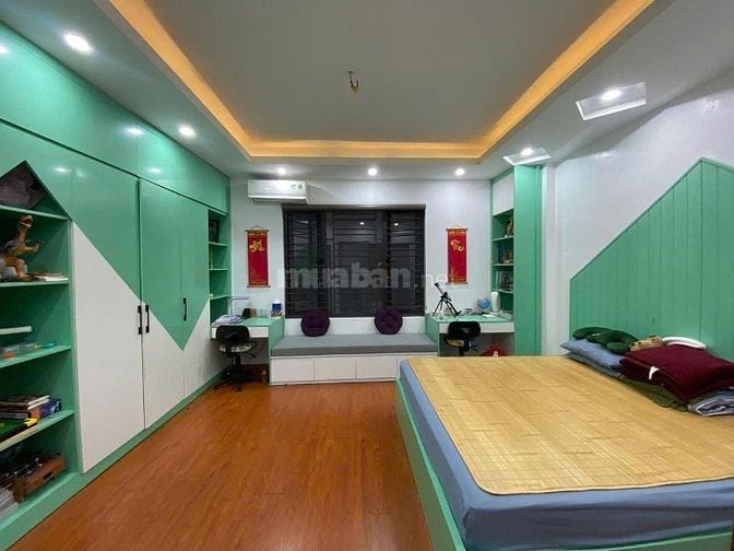 BÁN NHÀ TRUNG KÍNH YÊN HOÀ ,6 TẦNG HIỆN ĐẠI , TẶNG FUF NỘI THẤT 