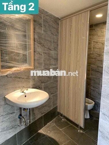 Cho Thuê Nhà Mặt Tiền-Có Sân Siêu Rộng-Bình Tân(Giáp Quận 6)