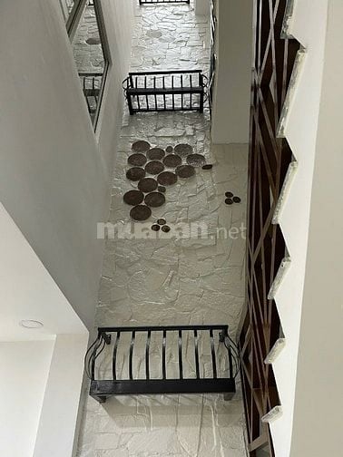 Phú Nhuận Nguyễn Văn Trỗi - 4 Tầng 72m2 giá rẻ cho thuê 40tr/tháng  