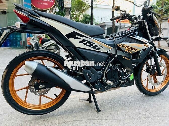 Suzuki Satria F150 Đen Trắng Cam