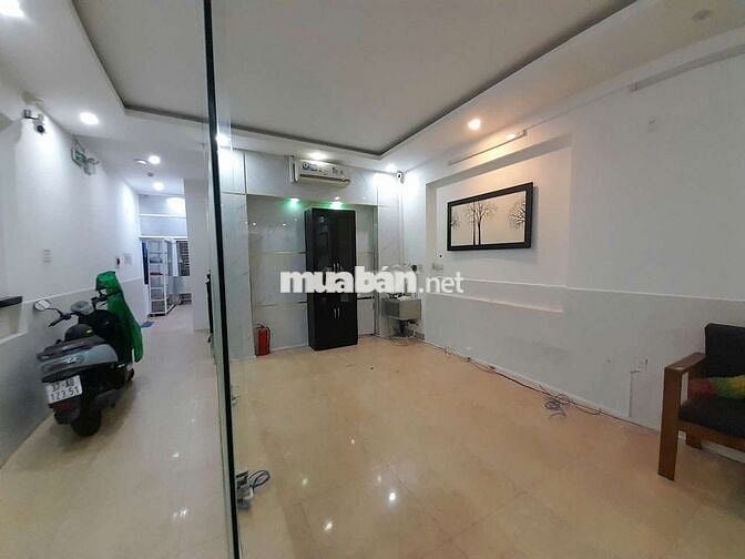 Cho thuê văn phòng tầng 1 kinh doanh