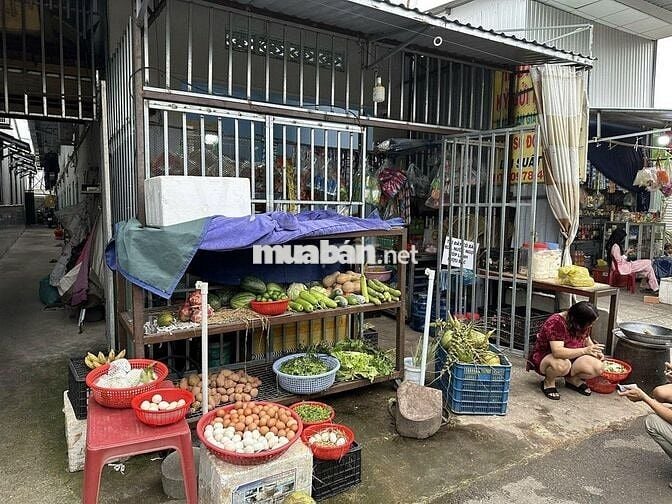 Dãy trọ ngộp rẻ bất ngờ 8 phòng+1kiot cho thuê kín 10tr/tháng, đã sổ.