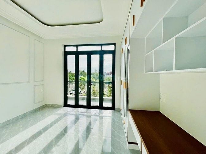 Nhà mới đẹp 5pn khép kín, 6wc, hẻm xe hơi tránh, hoàn công