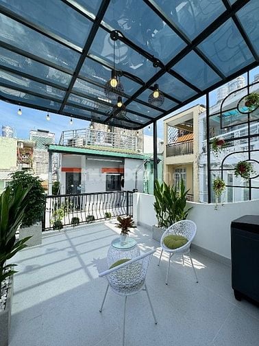 Nhà mới & đẹp - 3 tầng trung tâm Phú Nhuận