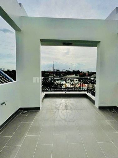 Nhà mới đẹp 5pn khép kín, 6wc, hẻm xe hơi tránh, hoàn công