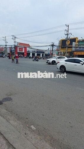 Bán nhà gần chợ mỹ xuân giá 1ty750tr sổ riêng thổ cư