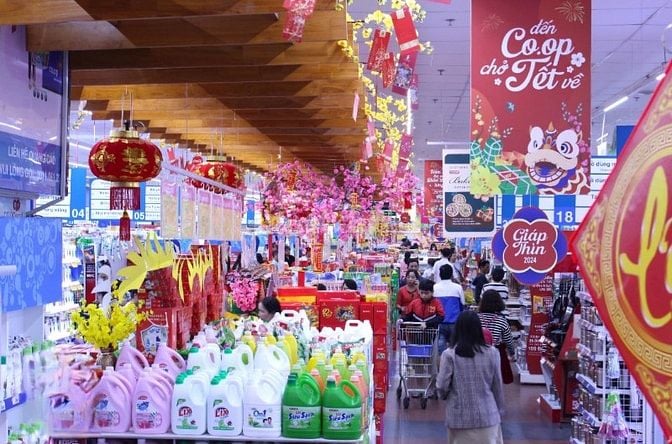 Tuyển Gấp 2 chị Tạp Vụ làm tại Siêu Thị Coop.mart Tp.HCM. Đi Làm Ngay