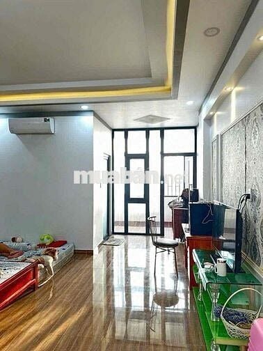 CẦN BÁN NHÀ MT KINH DOANH LÊ THỊ TRUNG