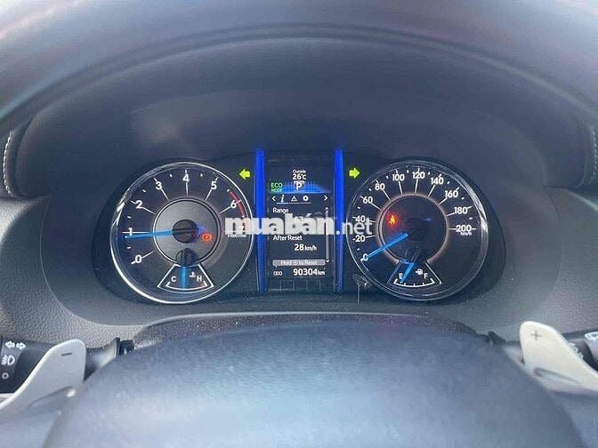 Fortuner 2.7V 4x2 - 90.295km - 740tr còn giảm