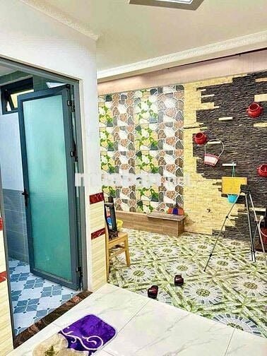 CẦN BÁN NHÀ MT KINH DOANH LÊ THỊ TRUNG