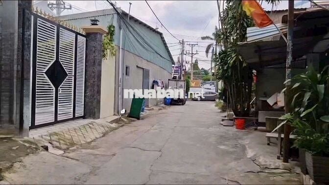 Bán đất 3463m² giá cực rẻ: 29 tỷ 400 triệu, ngay cổng Visip 1