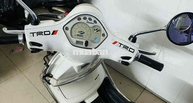 Vespa 2015- 3Vie Trắng,biển số đẹp 9 nút