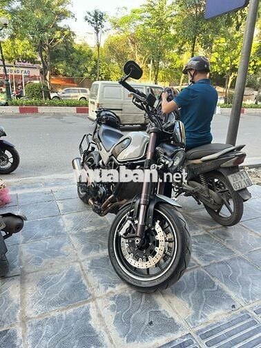 cần đổi qua 4 lốp nên bán