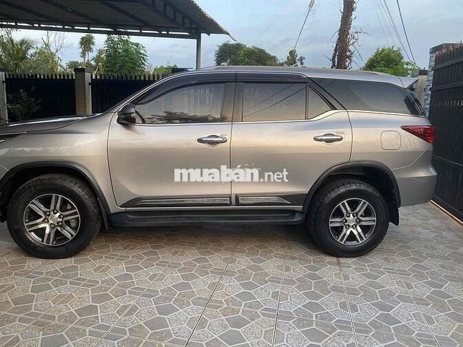Toyota Fortuner 2019 2.4G 4x2 MT - 108000 km