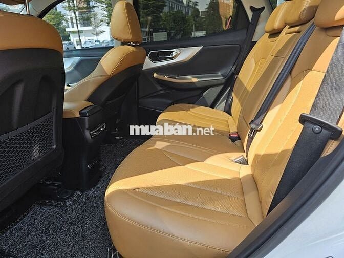 BaiC Beijing X7 Premium 2022 màu trắng