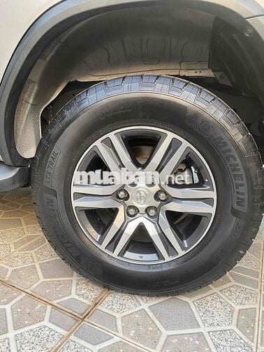 Toyota Fortuner 2019 2.4G 4x2 MT - 108000 km