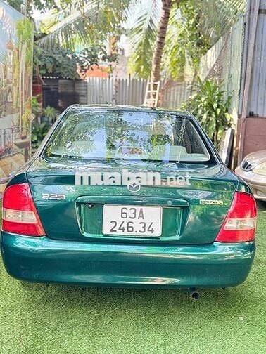 Mazda 323 Xăng Số sàn 5 chỗ