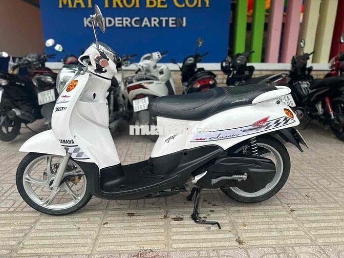 MIO CLASICO cavet theo xe giấy tờ đầy đủ xe nhập