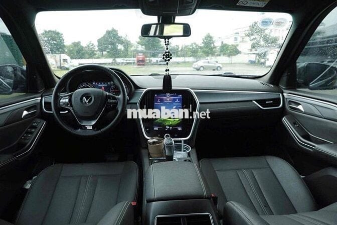 VinFast Lux SA2.0 2021 Plus 2.0 AT - 68000 km