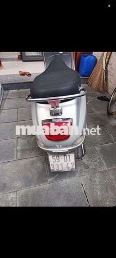 Piaggio Vespa LX 125 màu Bạc
