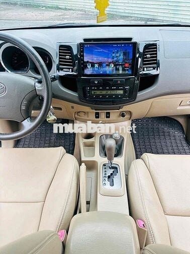 Toyota Fortuner 2011 2.7V -