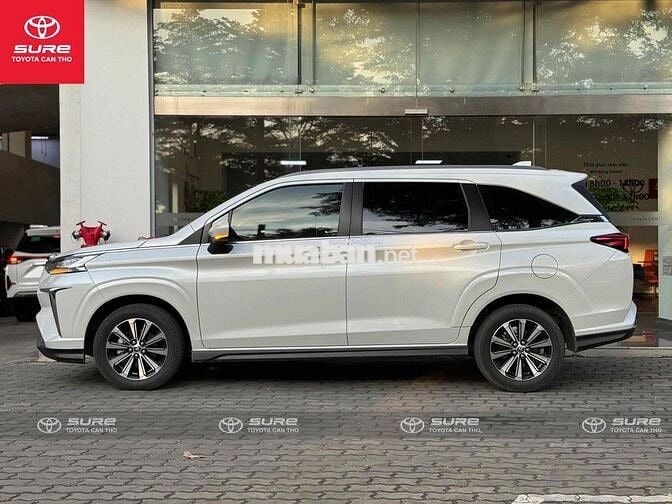 Toyota Veloz Cross 2023 - siêu lướt 15.000 km