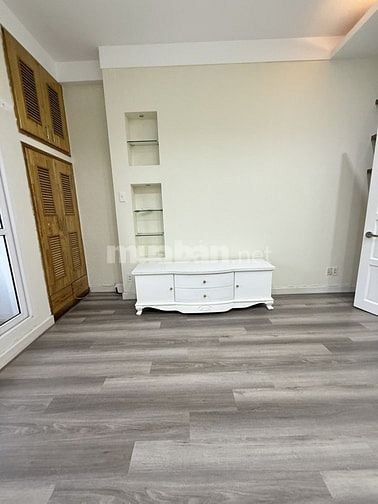 BÁN NHÀ MẶT TIỀN ĐƯỜNG NGUYỄN TRỌNG TUYỂN - PHAN ĐÌNH PHÙNG 