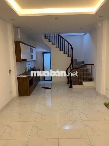 CHO THUÊ NHÀ NGUYÊN CĂN 4 TẦNG – GẦN ĐH THỂ THAO CHƯƠNG MỸ (2km)