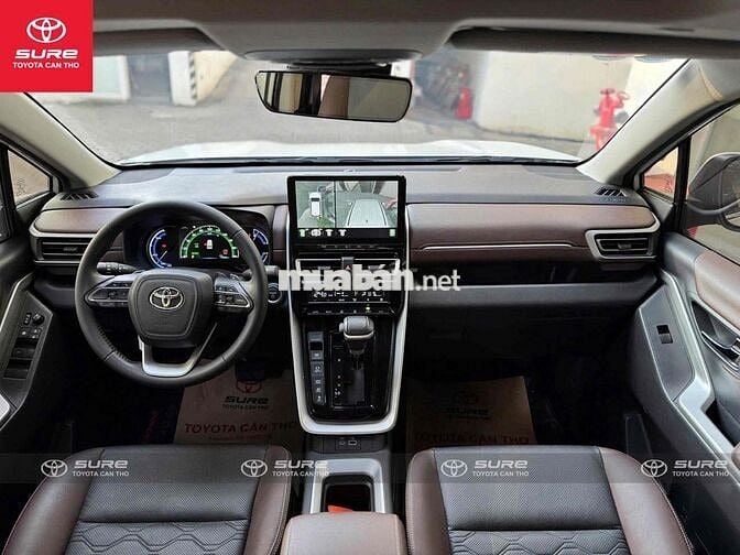 Toyota Innova Cross Hybrid 2024 - siêu lướt