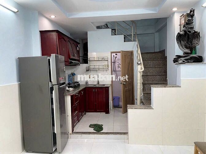 Nhà em Bán Hẻm xe tải Huỳnh Văn Bánh 3.5x10m, 5 tầng, giá 7.1 tỷ