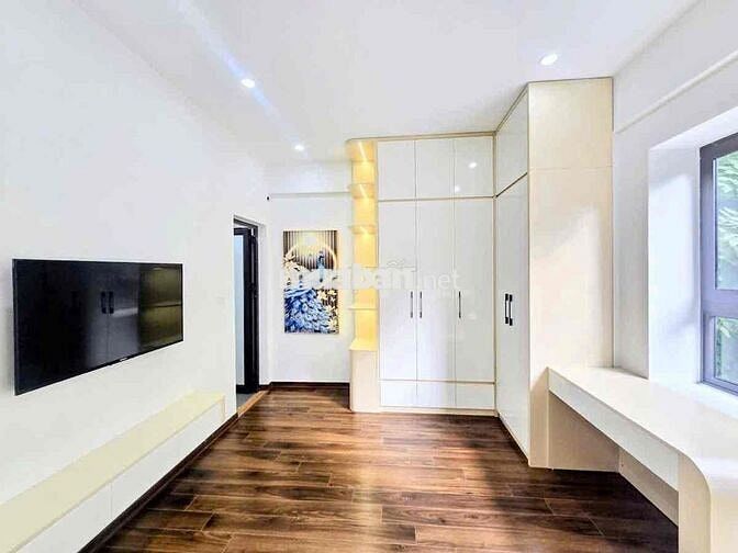 BÁN CĂN HỘ LÔ GÓC – KĐT VIỆT HƯNG – 3NGỦ – FULL NỘI THẤT – GIÁ HƠN 6TỶ