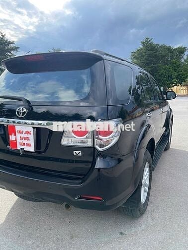 Toyota Fortuner 2013 2.7V 4x2 AT 7 chỗ giá hợp lý