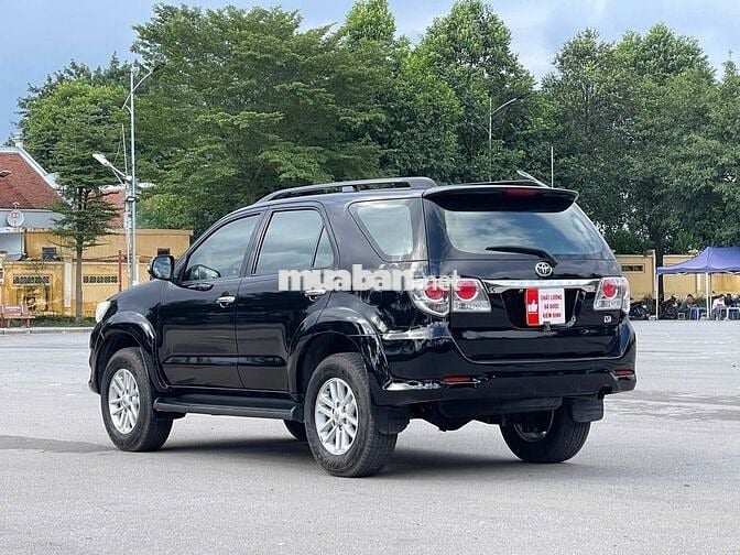 Toyota Fortuner 2013 2.7V 4x2 AT 7 chỗ giá hợp lý
