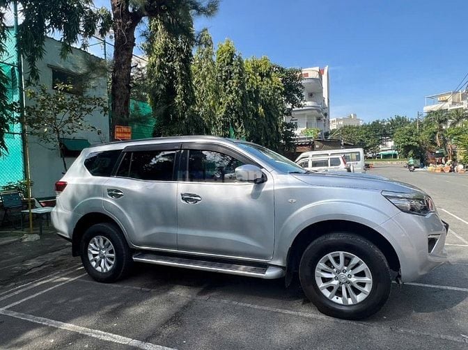 Nisan tera s máy dầu số sàn 6 cấp nhập thái lan đời 2019