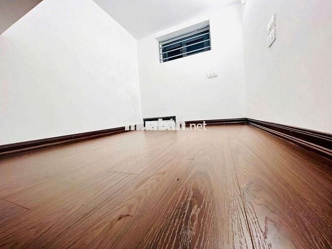 2.15 tỷ tập thể phố Lò Đúc 40m 2N1WC khép kín tầng 3, 2 thoáng full đồ