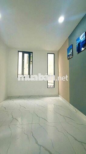 NHÀ 3 TẦNG -SỔ HỒNG RIÊNG - NHỈNH 2 TỶ - Ngay trung tâm quận 11