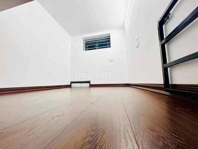 Bán tập thể Thọ Lão, 2 mặt thoáng, 40m2, 2 ngủ, full nội thất, 2.15 ty