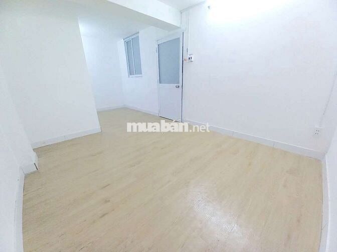 Trọ rẻ sinh viên - Toilet riêng - Gần vòng xoay Lê Đại Hành Q10