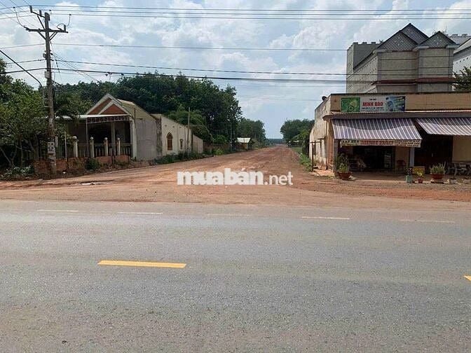 cần ra lô gần trường tiểu học Minh Thắng