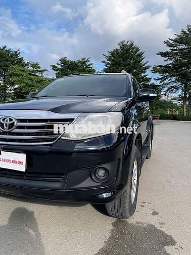 Toyota Fortuner 2013 2.7V 4x2 AT 7 chỗ giá hợp lý