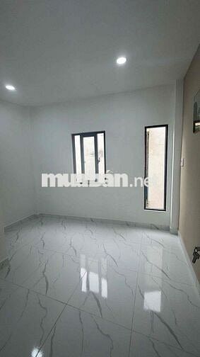 NHÀ 3 TẦNG -SỔ HỒNG RIÊNG - NHỈNH 2 TỶ - Ngay trung tâm quận 11