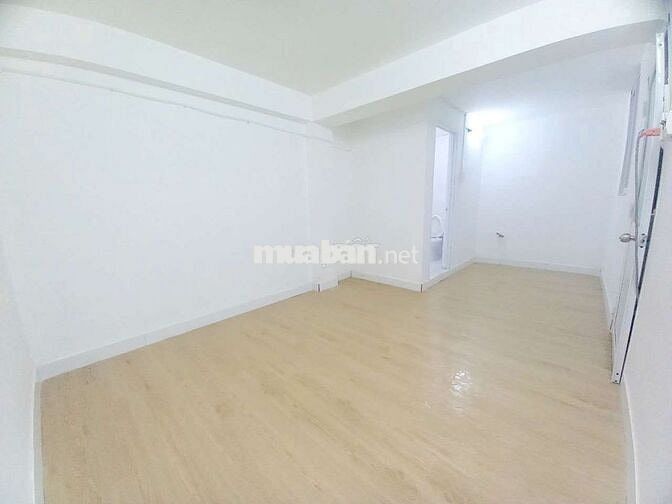 Trọ rẻ sinh viên - Toilet riêng - Gần vòng xoay Lê Đại Hành Q10