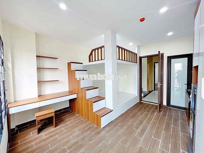 PHÒNG TRỌ CÓ CỬA SỔ TO BAN CÔNG RỘNG TẠI QUAN NHÂN, NHÂN CHÍNH