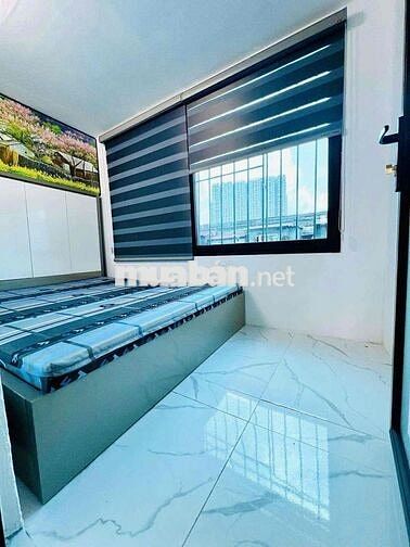 Bán tập thể Quỳnh Mai 75m, 3 ngủ, ô tô đỗ chân cầu thang, 2 thoáng, fu