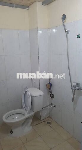 Phòng trọ giá rẻ ( có gác xép, vệ sinh khép kín ) khu vực Chính Kinh