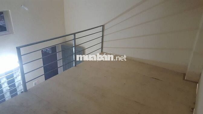 Phòng trọ giá rẻ ( có gác xép, vệ sinh khép kín ) khu vực Chính Kinh