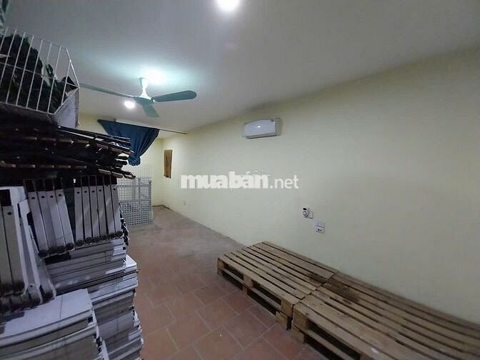 Cho thuê căn hộ kinh doanh thương mại, mặt đường Khuất duy Tiến