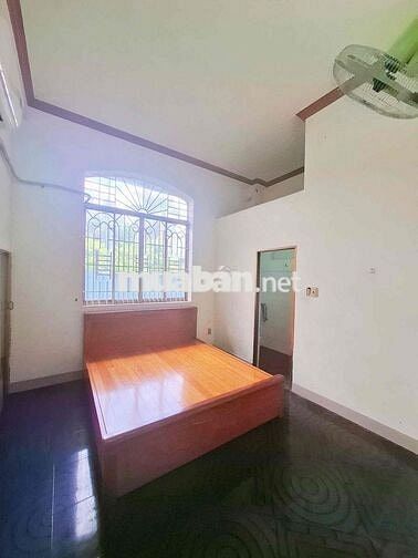 Cho Thuê Nhà Lầu(12m * 38m ) 456m2 Mặt Tiền Bùi Hũu Nghia